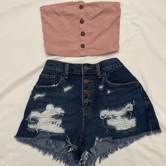 Tops - Pink Ribbed Buttoned Tube Top Crop Top Size Small